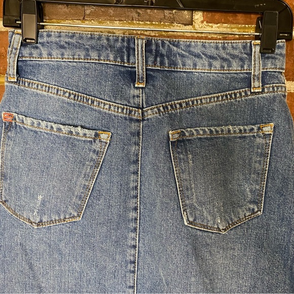 BDG Urban Outfitters High Waisted Raw Hem Denim Skirt Size S - Picture 6 of 9